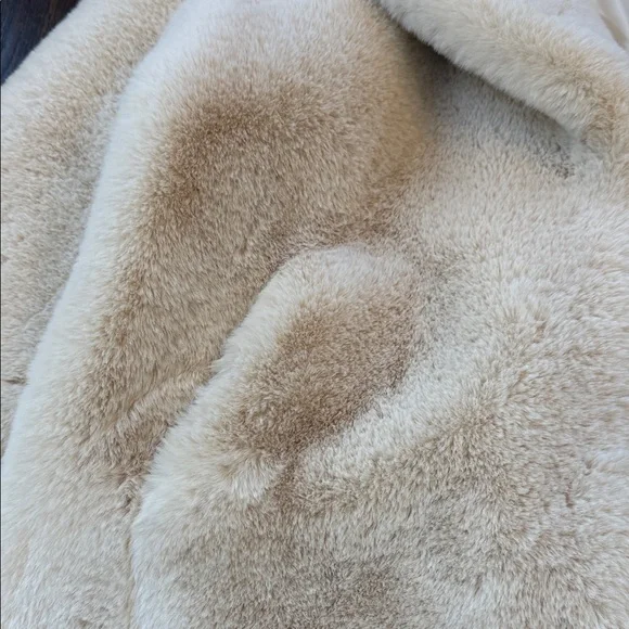 Apparis Steffi Faux Fur Long Coat - Women - Picture 16 of 16